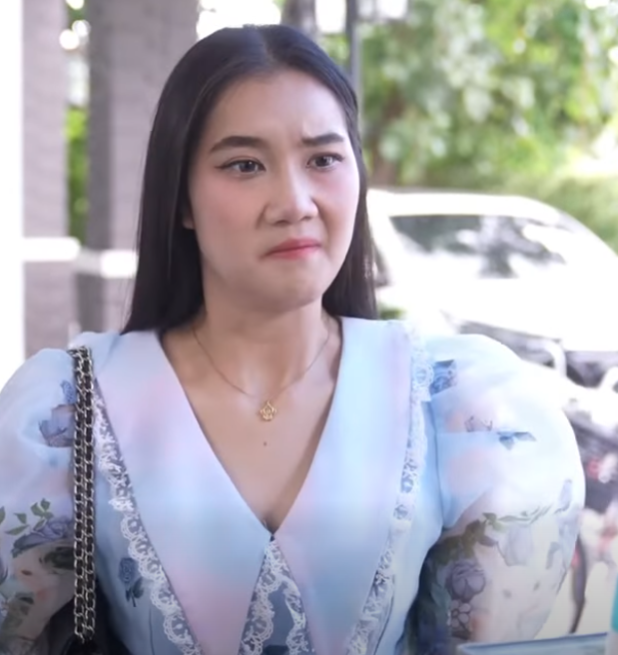 T0212056 แม่ค้าส้มตำลอยฟ้าปะทะลูกค้าขี้อวด! 504040812146768 part2