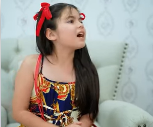 B2912018 ลูกคนใช้รีบมาเซลฟี่กับเจ้านาย ให้ทาย…เธอกำลังคิดจะทำอะไรกันแน่ (น้ำใจ EP