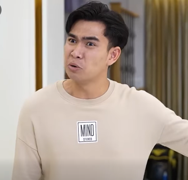 N3112013 แม่บ้าน เธอทำแบบนี้กับท่านทูตได้ไง 1063053865864928 part2