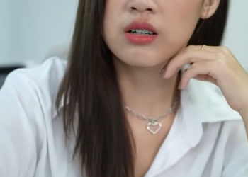 A0112084 เป็นแค่พนักงานออฟฟิศ ทำไม่ต้องแต่งหน้าทำผม จะมาหาผัวหรือไง (เดี๋ยวก็รู้) 1067650490781617 part2