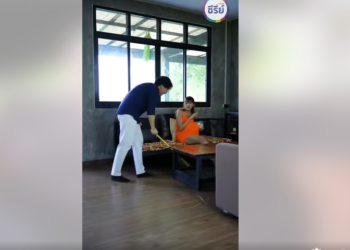 B1401025 เธอไม่ยอมตั้งท้oงซักที เลยต้องเอาแตงโมลูกนี้มาหลอกผัว 1607945206620281 part2